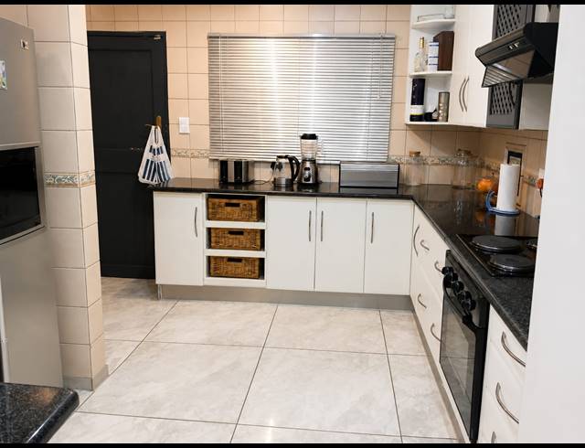 3 BEDROOM HOUSE FOR SALE IN SAFARI GARDENS